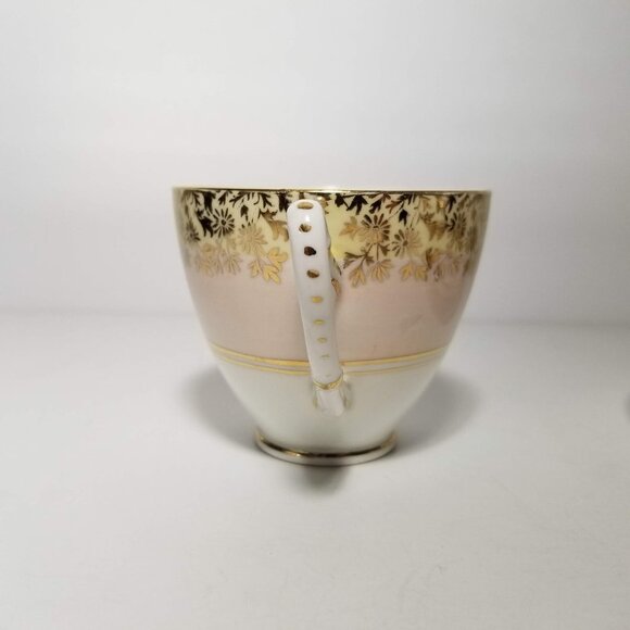 Vintage Royal Stafford tea cup and saucer gold bone china made in England - Picture 4 of 9